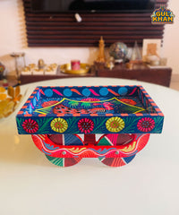 Tray with moving Wheels 014