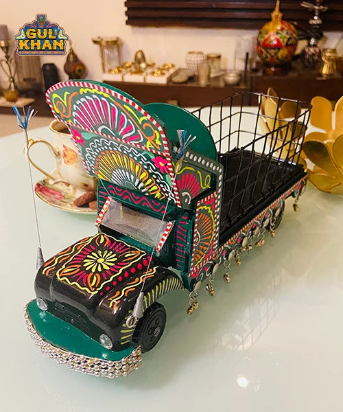 Food & Stationery Truck Design 0004