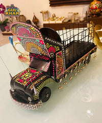 Food & Stationery Truck Design 0005